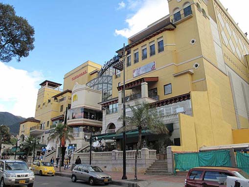 Centro Comercial Atlantis Plaza